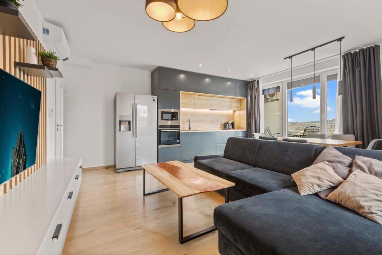 Ferienwohnung Lam Premiere - Ac - Awesome View In Pressburg Exterior foto