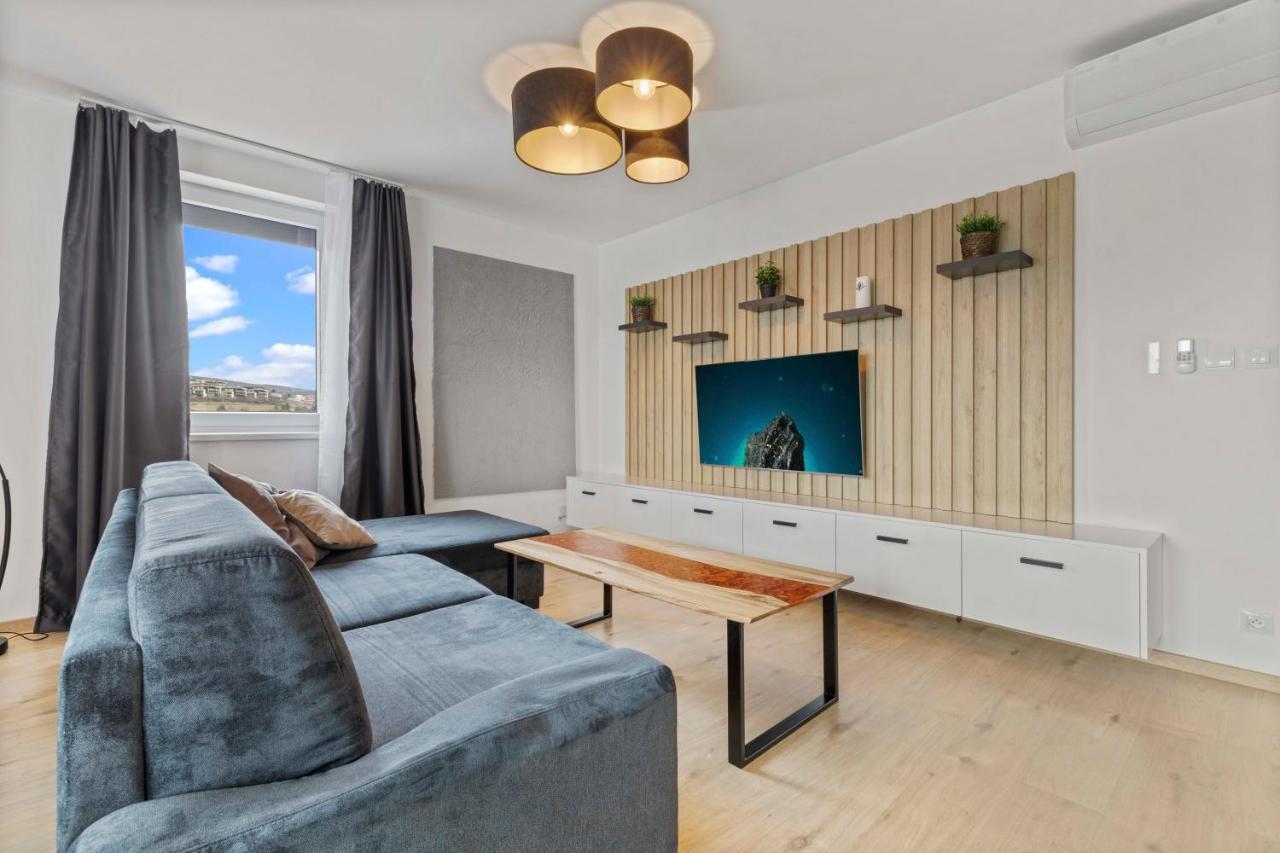 Ferienwohnung Lam Premiere - Ac - Awesome View In Pressburg Exterior foto